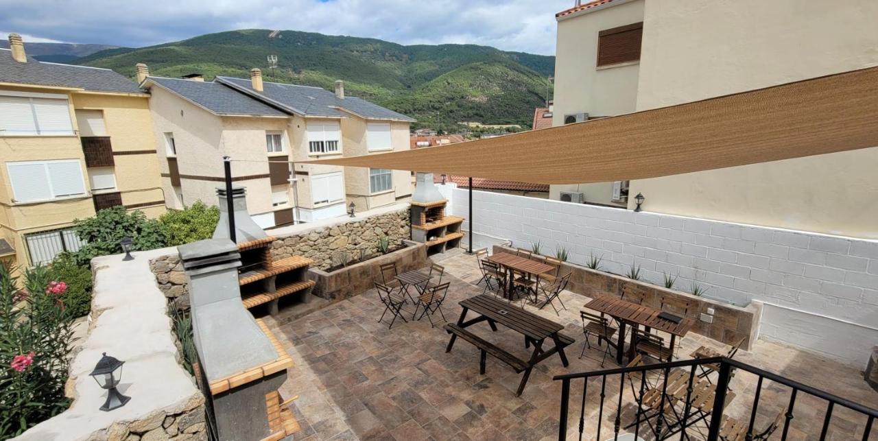 Casa Del Castillo By Naturadrada La Adrada Exterior foto