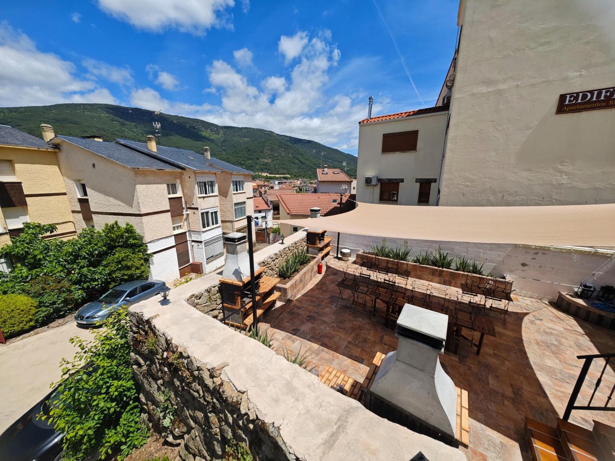Casa Del Castillo By Naturadrada La Adrada Exterior foto